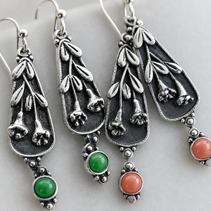 Orecchini Pendenti Vintage a Goccia con Fiori di Vite e Accento in Pietra Rossa Salmone, Gioielli Delicati per Donne - Product Image 4