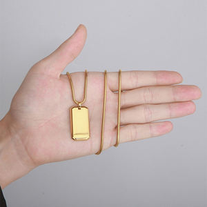 Insignia <span class=keywords><strong>militar</strong></span> pulida con espejo de acero y titanio para hombre, <span class=keywords><strong>colgante</strong></span> de tarjeta de identidad personalizada, placa cuadrada, grabado brillante a la moda de 18K - Product Image 5