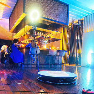 맞춤형 모터 교체 100cm 인피니티 미러 글래스 탑 4인용 플랫폼 오버헤드 360 포토 부스 - Product Image 3