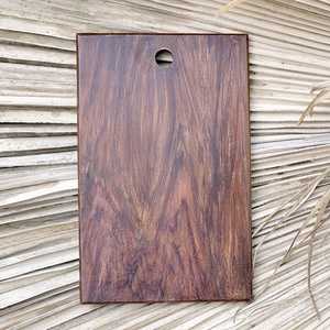 Planche à découper professionnelle en bois massif d'acacia et de bois de manguier offrant une utilisation durable et écologique - Product Image 2