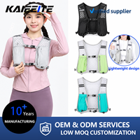 Gilet d'hydratation léger en polyester respirant avec sangle d'épaule incurvée, maille alvéolée, poche pour téléphone et bouteille de 500 ml, 20L