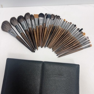 Pinceau de maquillage poils d'animaux 30 pièces fond de teint fard à paupières Eyeliner Set par Makeup Artist - Product Image 3