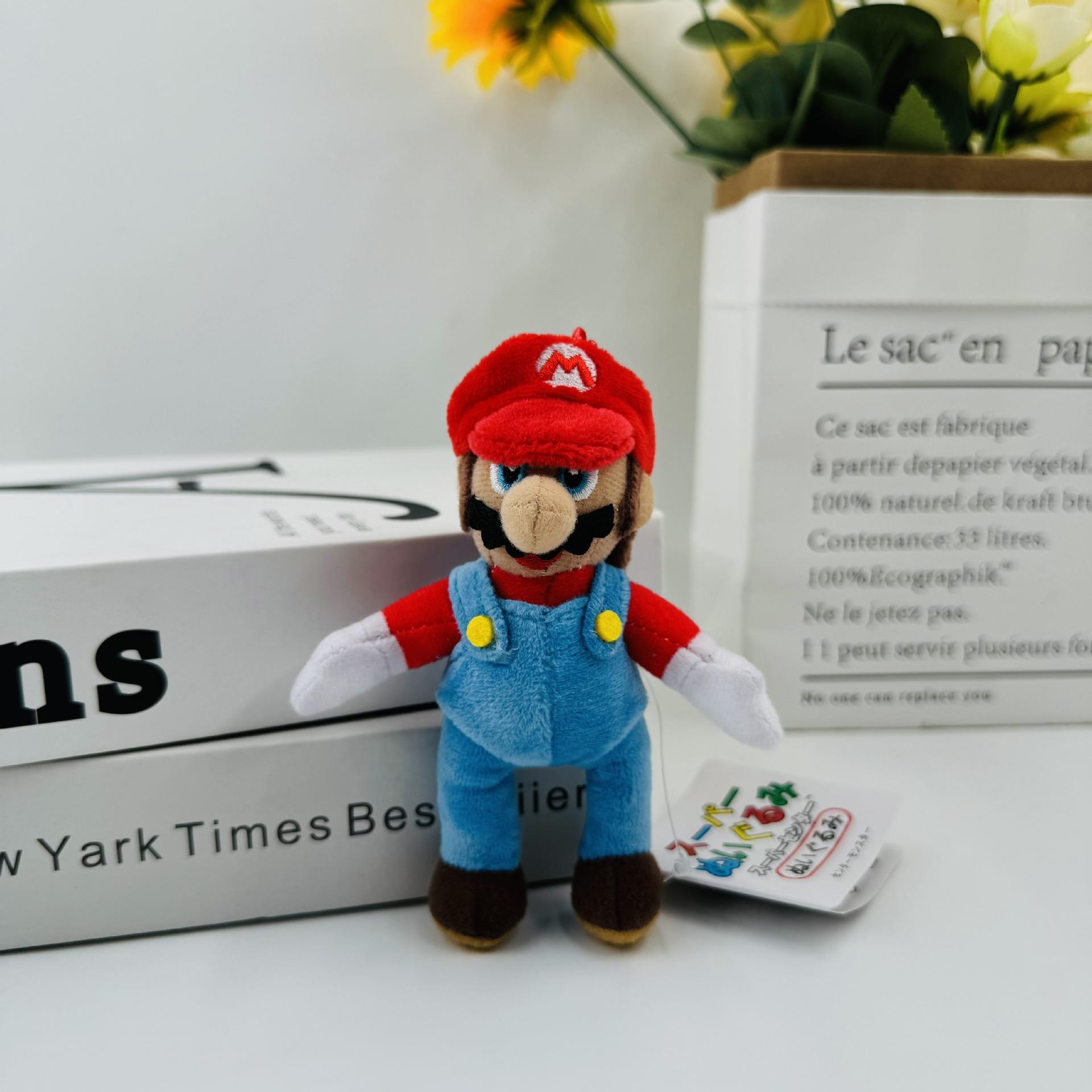 จี้มาริโอ้สีแดง5นิ้ว