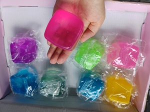 Bolas Antiestrés Fidget Ice Cube de TPR y Gel de Sílice Suave con Logotipo Personalizado - Product Image 4