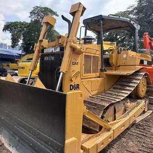 Maquinaria de movimiento de tierras Caterpillar D6R usada de rendimiento superior en condiciones de trabajo con motor central incluido en venta - Product Image 6