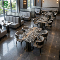 Ensemble de mobilier de restaurant de luxe pour hôtel, café et restaurants occidentaux, sièges de banquettes sur mesure, table en quartz et chaise de salle à manger en métal