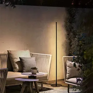 Nordic Black minimalista lampada da parete a striscia lunga da esterno lampada da terra lineare da giardino IP65 LED impermeabile moderna lampada da terra da esterno
