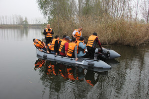 Bote inflable de 4,2 m, ZB-420 deportivo de suelo de aluminio con certificado CE - Product Image 3