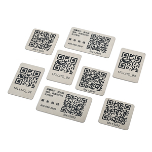 Étiquettes personnalisées à bas prix avec code QR gravé au laser, plaques signalétiques en métal aluminium pour tables <span class=keywords><strong>de</strong></span> restaurant et clubs - Product Image 4