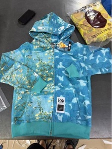 Felpa con Zip OEM Ricamata con Motivo Squalo, Stampa in Cotone con Motivo Mimetico e Lettere, Felpa Oversize con Zip Integrale Stile Streetwear - Product Image 1
