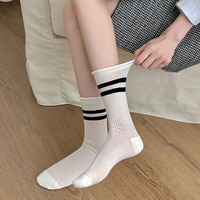 Chaussettes pour femmes en maille à pois vintage, détail manchette, mélange de coton respirant, mode printemps, chaussettes mi-mollet, tricotées Lonati