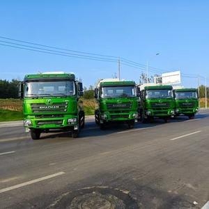 Semi-remorque agricole de grande capacité, dotée de capacités de stockage et de transport efficaces, camion de distribution automatique de nourriture en vrac. - Product Image 3