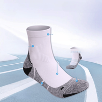OEM Chaussettes d'équipage chaudes en laine mérinos personnalisées de haute qualité Chaussettes de logo de sport de randonnée en plein air