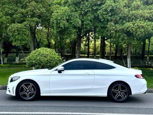 <span class=keywords><strong>Mercedes</strong></span>-Benz <span class=keywords><strong>Clase</strong></span> C <span class=keywords><strong>2020</strong></span> Usado, Sedán, Volante a la Izquierda, Automático, Turbo, Interior de Cuero Oscuro, para Exportación - Product Image 3