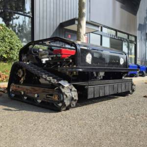 أحدث جزازة عشب روبوتية مجنزرة لعام 2026 - تحكم عن بعد لجميع التضاريس للمزارع والمنحدرات وإزالة الأعشاب الضارة والتنظيف - Product Image 3