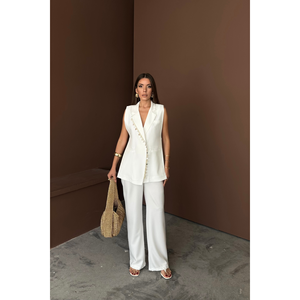 Conjunto de Lino Blanco para Mujer, Chaleco con Cuello y Estampado de Conchas de Almeja y Pantalones, Elegante y con Estilo - Product Image 4