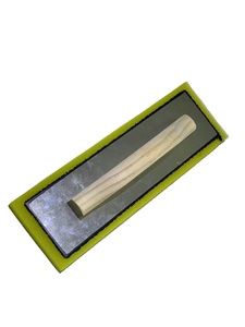 Truelle à plâtre jaune haute densité avec manche en bois pour le lissage des murs, outils de construction - Product Image 1