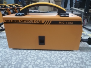 MIG nessuna <span class=keywords><strong>saldatrice</strong></span> del <span class=keywords><strong>filo</strong></span> di flusso di <span class=keywords><strong>GAS</strong></span> MIG-130X 110V - Product Image 3