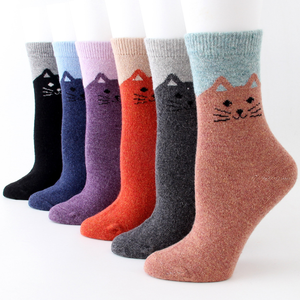 <span class=keywords><strong>Chaussettes</strong></span> <span class=keywords><strong>fantaisie</strong></span> amusantes et mignonnes pour filles et femmes, <span class=keywords><strong>chaussettes</strong></span> en <span class=keywords><strong>laine</strong></span> moelleuses avec motif floral et lettres, calcetines - Product Image 1