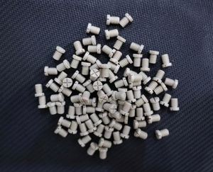 Gránulos de resina de polieteretercetona (PEEK) de grado médico de alta resistencia CF 20 CF30 CF40 CF50 Pellets - Product Image 3
