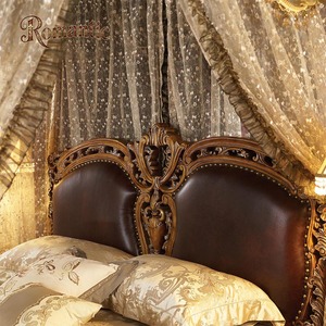 <span class=keywords><strong>Lit</strong></span> à baldaquin en bois massif <span class=keywords><strong>de</strong></span> <span class=keywords><strong>style</strong></span> royal européen avec détails artisanaux, rideaux en tissu <span class=keywords><strong>de</strong></span> luxe et tête <span class=keywords><strong>de</strong></span> <span class=keywords><strong>lit</strong></span> en cuir - Product Image 3