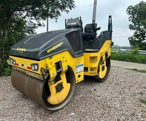 Bomag BW135AD d'occasion, rouleau compresseur vibrant 5t, moteur hybride 2020, capacité de montée de 25% - Product Image 2