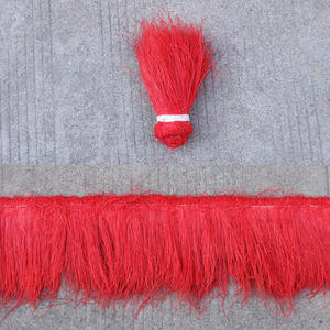 Plumas de fixation de mouches naturels blanchis teints 6-8 pouces plume de paon herl enfilées pour plume de pêche - Product Image 1