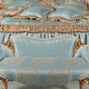 เตียงแกะสลักโรสวูดสไตล์ราชวงศ์สีทองใบไม้สีฟ้าเบาะผ้าหรูหราแบบยุโรปสำหรับโครงการแมนชั่น - Product Image 4