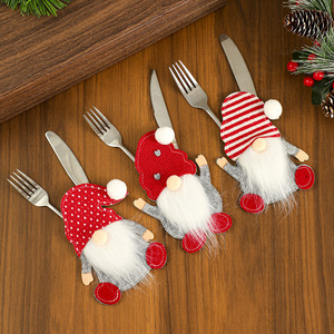 Set <span class=keywords><strong>di</strong></span> posate in stile cartone animato con copriposate in tessuto, design Gnomo Senza Volto Rudolph, per <span class=keywords><strong>Natale</strong></span> e tavola d'hotel - Product Image 1