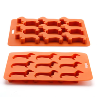 NOUVEAU 2024 Échantillon gratuit de moule à glace en silicone sans BPA Forme de chien 9 cavités Plateau à glaçons en silicone pour enfant pour faire des bonbons au chocolat