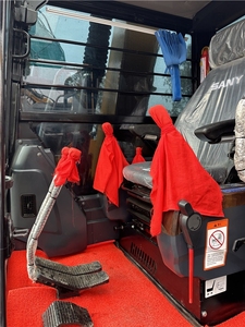 Excavatrice amphibie Sany d'occasion, modèle 2020, 9 tonnes, moteur testé et inspecté en bon état, sûre et stable, en vente - Product Image 6