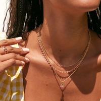 Vergulde schakelketting met perzikkleurige tropische fruitdiamantversieringen, 18 inch, reissieraden