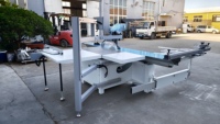 Scie à panneaux coulissante automatique ZICAR NOVA32PRO avec rainureuse pour la découpe du bois et la fabrication d'armoires de cuisine