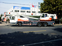 Grue hydraulique mobile QY30V de 30 tonnes, hauteur de levage standard de 40,5 m, très demandée en Chine, pour les opérations d'infrastructure