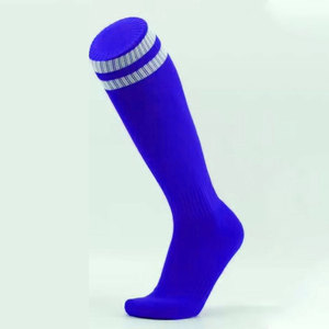 Chaussettes de sport antidérapantes sur mesure fabriquées au Pakistan, chaussettes de basket-ball de couleur unie pour adultes, vente en gros - Product Image 4