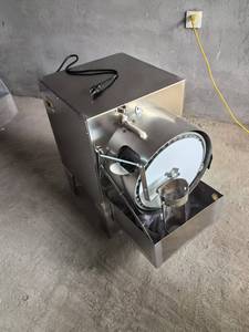 เครื่องล้างไข่อัตโนมัติขนาดเล็กแบบมอเตอร์ ทำจากสแตนเลส สำหรับใช้ในโรงงานเบเกอรี่ โรงสีแป้ง และโรงผลิตไวน์ พร้อมฟังก์ชั่นคัดแยกและอบแห้งไข่เป็ด - Product Image 3