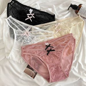 กางเกงในลูกไม้ลายดอกไม้ผูกโบว์คู่สำหรับผู้หญิง ขายส่ง แบบซีทรู เอวกลาง เซ็กซี่  แบบโปร่ง  ชุดชั้นใน OEM DOM - Product Image 3
