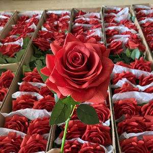 Rosas Artificiales Decorativas de Seda Blanca con Tacto Real, Hechas a Mano, para Decoración de Bodas y Día de la Madre - Product Image 5
