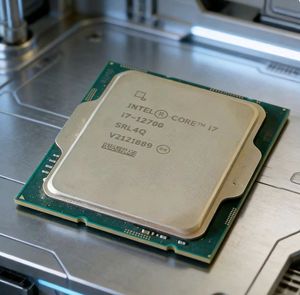 Procesador Intel Core i7-12700 de 12 Núcleos y 20 Subprocesos, 2.1GHz, 25MB de Caché Inteligente, LGA1700, Desbloqueado, Compatible con DDR4/DDR5 - Product Image 6