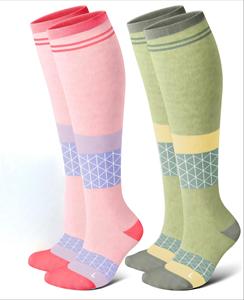 Chaussettes de compression personnalisées avec logo OEM, hauteur genou, anti-ampoules, pour voyage, vol, grossesse, sport. - Product Image 1