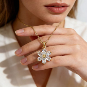 2026 Design Zirkon Blumen-Anhänger Edelstahl Blumen-Halskette für Damen 18k Vergoldeter Schmuck - Product Image 1