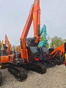 Excavatrice Hitachi ZX120 d'occasion, modèle 2022, 12 tonnes, 90% neuve, en promotion, avec moteur, boîte de vitesses et pompe Isuzu, à vendre - Product Image 2