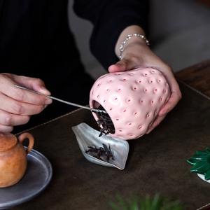 Pots à biscuits en céramique <span class=keywords><strong>de</strong></span> <span class=keywords><strong>fraise</strong></span> bocaux <span class=keywords><strong>de</strong></span> ferme avec couvercles conteneur étain <span class=keywords><strong>de</strong></span> stockage des aliments pour thé sucre - Product Image 3