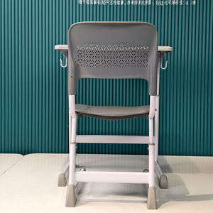 โต๊ะและเก้าอี้พลาสติกตามหลักการยศาสตร์สำหรับนักเรียนมัธยมเฟอร์นิเจอร์สำหรับโรงเรียน - Product Image 3