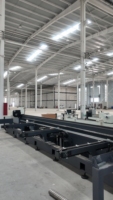 Machine de découpe de tubes CNC à fibre laser pour tuyaux métalliques, système de chargement automatique haute vitesse, performance stable et économie de main-d'œuvre