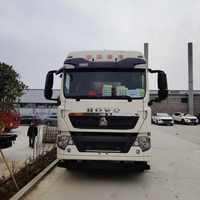 Truk Penghantar Aspal Howo Synchronous Chip Sealer 6x4 Mesin/Motor Efisiensi Tinggi untuk Penyegelan Batu Pecah pada Jalan