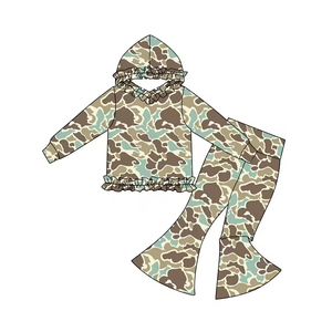 Meilleures ventes : Ensemble assorti 2 pièces pour petites filles, sweat à capuche camouflage à col volanté, pantalon évasé à manches courtes, vêtements écologiques - Product Image 4