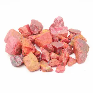 ตัวอย่างแร่หิน Realgar หยาบธรรมชาติหินสีส้มสีแดงเม็ดสีแร่ Realgar สําหรับการทาสี