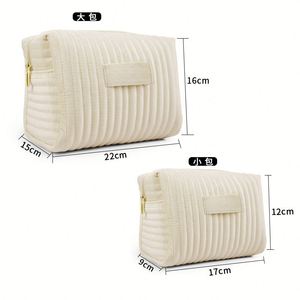Sac cosmétique en velours grande capacité avec logo personnalisé, tendance, pour voyage, shopping, rangement de maquillage et articles de toilette, imperméable - Product Image 6