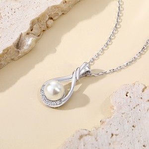 Collier Pendentif Coquillage en Argent Sterling 925 Personnalisé avec Perle et Accents de Zircon Plaqué Rhodium Classique pour Fiançailles - Product Image 5